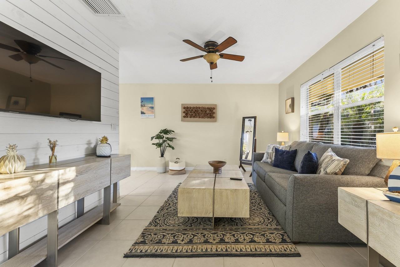 630 Allen Ave #B - Photo 3 of 14