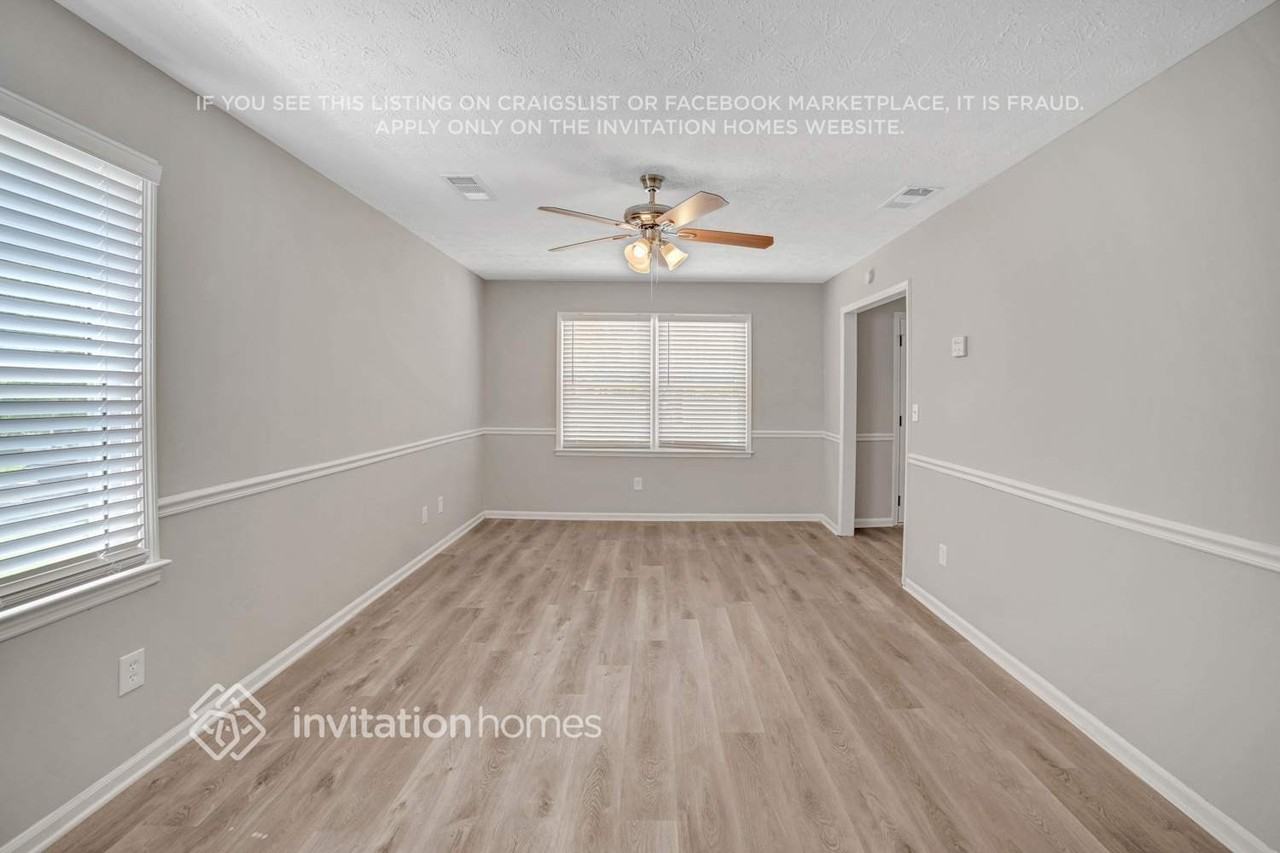 568 Patterson Rd - Photo 3 of 24