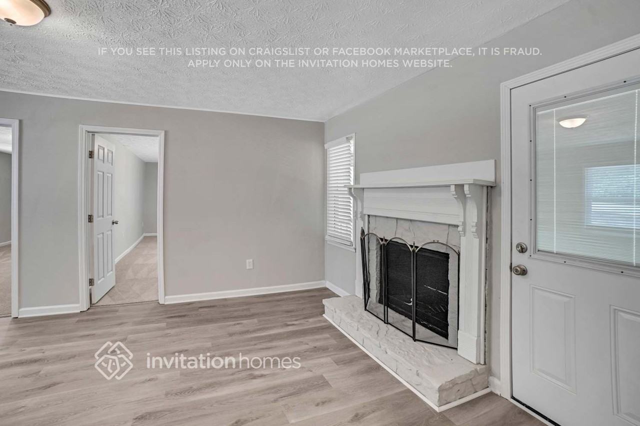 568 Patterson Rd - Photo 5 of 24