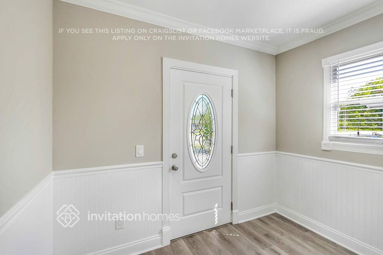 136 83rd Ave N - Photo 2 of 25