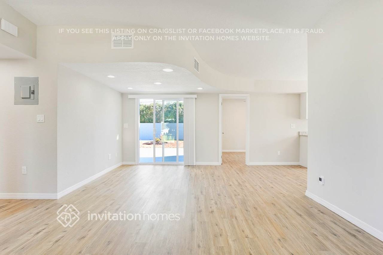 2309 Barksdale Dr - Photo 3 of 19