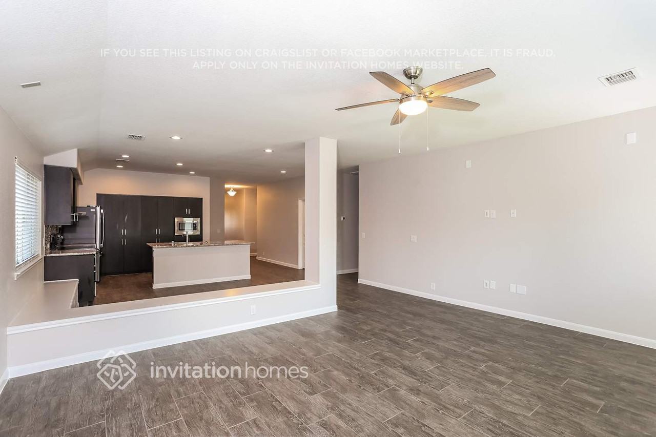 12012 Briaredge St - Photo 4 of 16