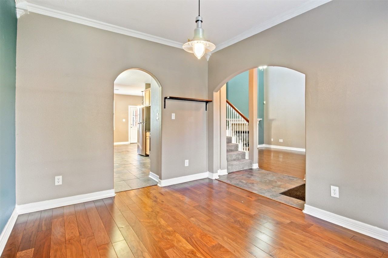 16311 N Eldridge Pkwy - Photo 3 of 24