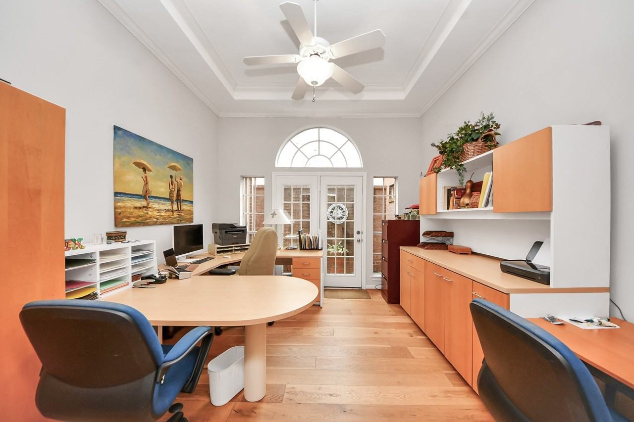 19 Wild Meadow Ct - Photo 5 of 40