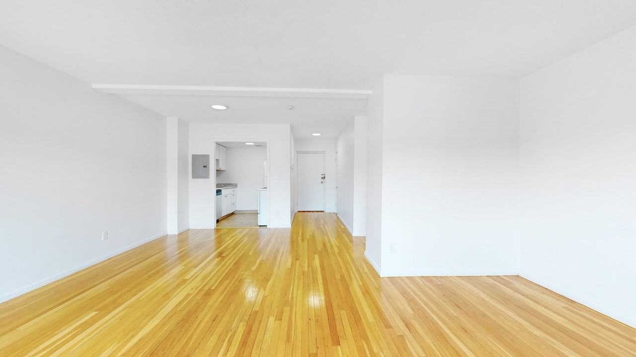 525 Highland Ave #34 - Photo 5 of 23