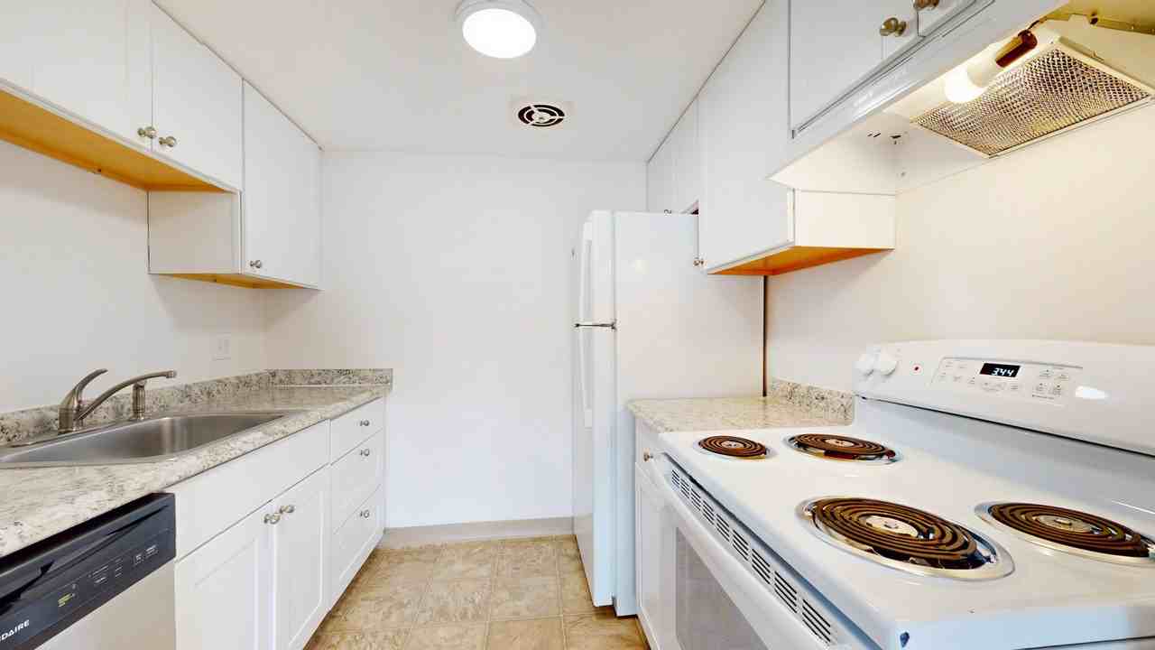 525 Highland Ave #34 - Photo 7 of 23