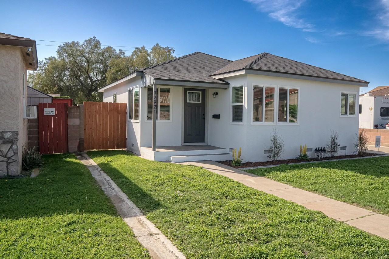 17921 Clarkdale Ave - Photo 2 of 24