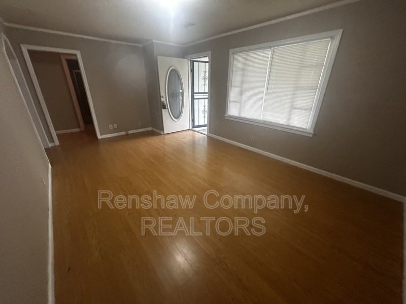 2416 Mcdearmon Ave - Photo 2 of 15