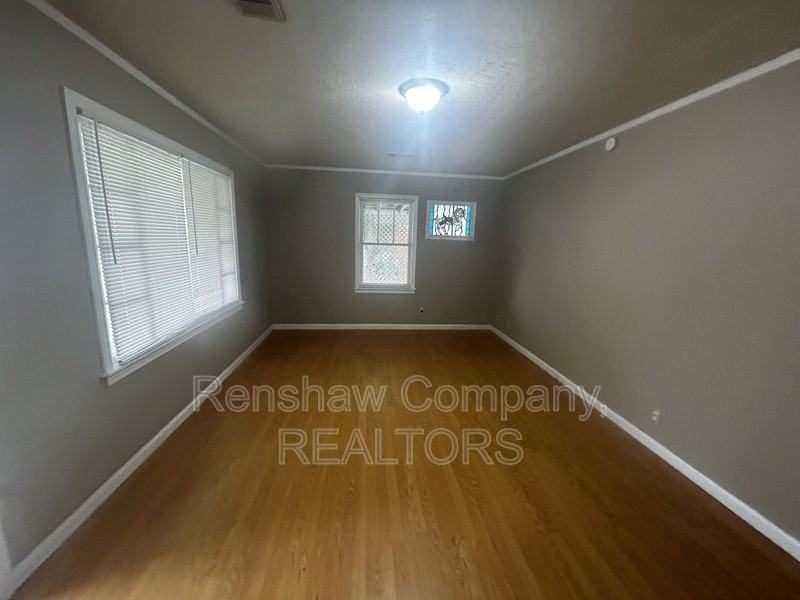 2416 Mcdearmon Ave - Photo 3 of 15