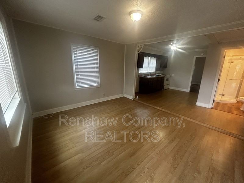 106 New St - Photo 3 of 13