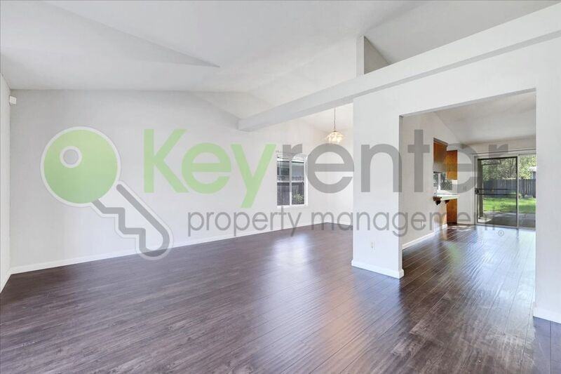 2624 Walnut Ave - Photo 2 of 49