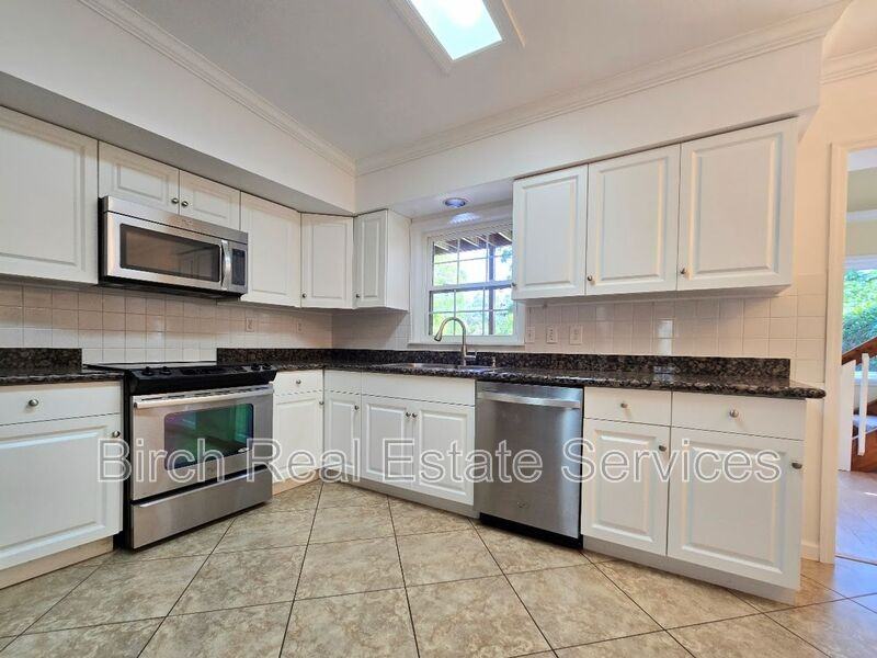 733 Scotland St - Photo 7 of 20