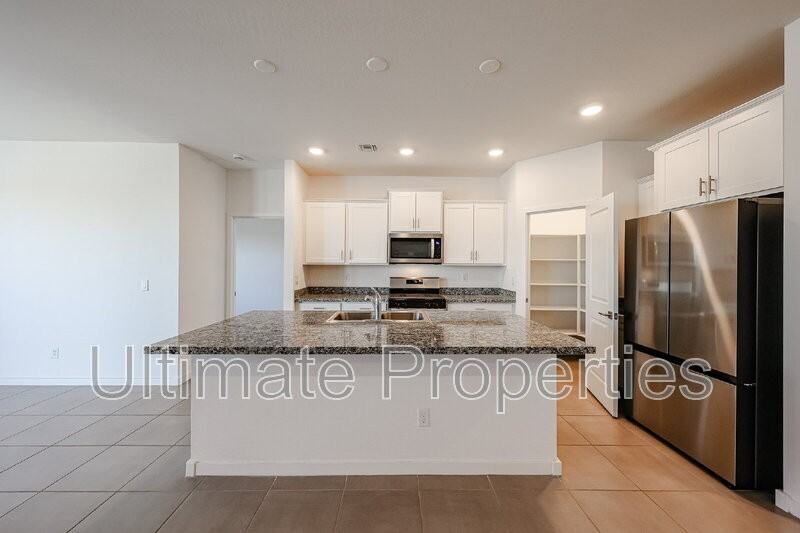 14466 W Hackamore Dr - Photo 6 of 26
