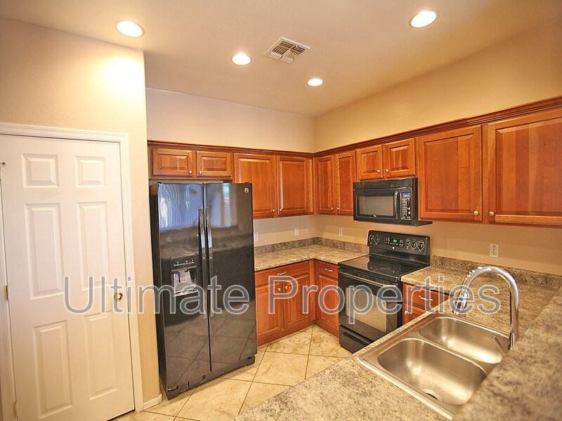 17572 W Lundberg St - Photo 6 of 16