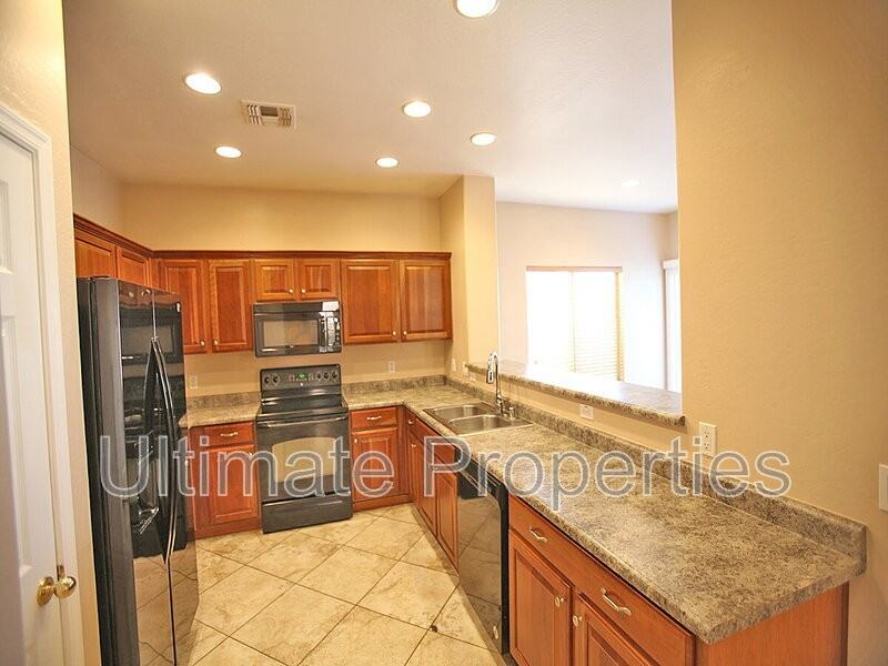 17572 W Lundberg St - Photo 7 of 16