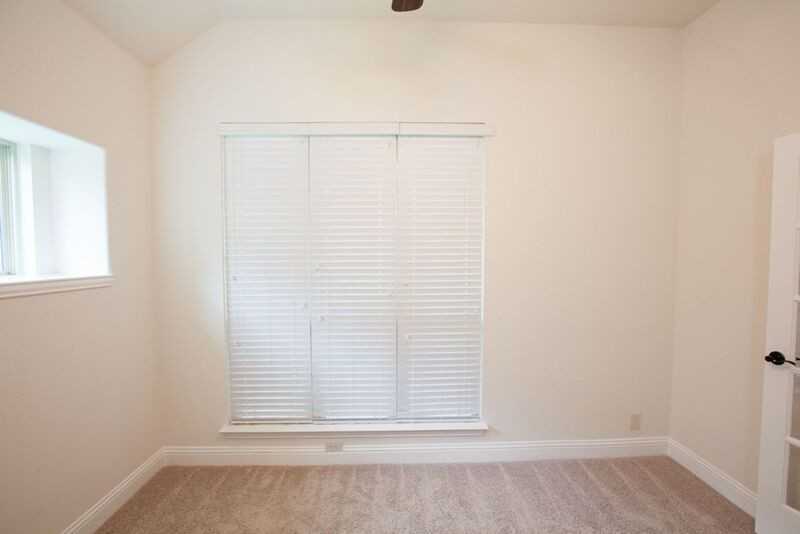 517 Kelvington Dr - Photo 7 of 37