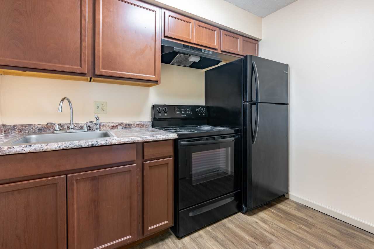 Ardendale Oaks Apartments - Photo 2 of 88