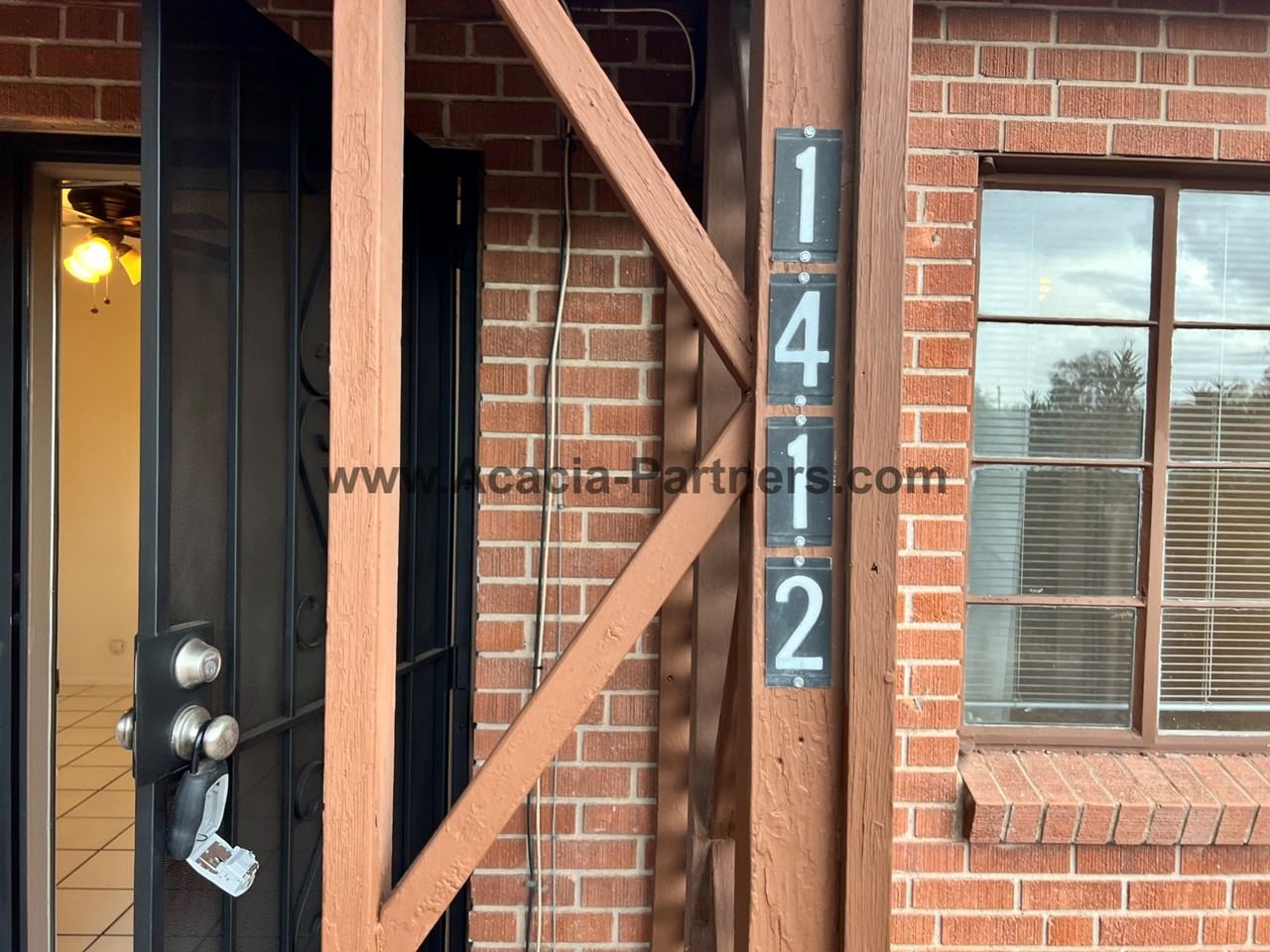 1412 N Euclid Ave - Photo 2 of 10