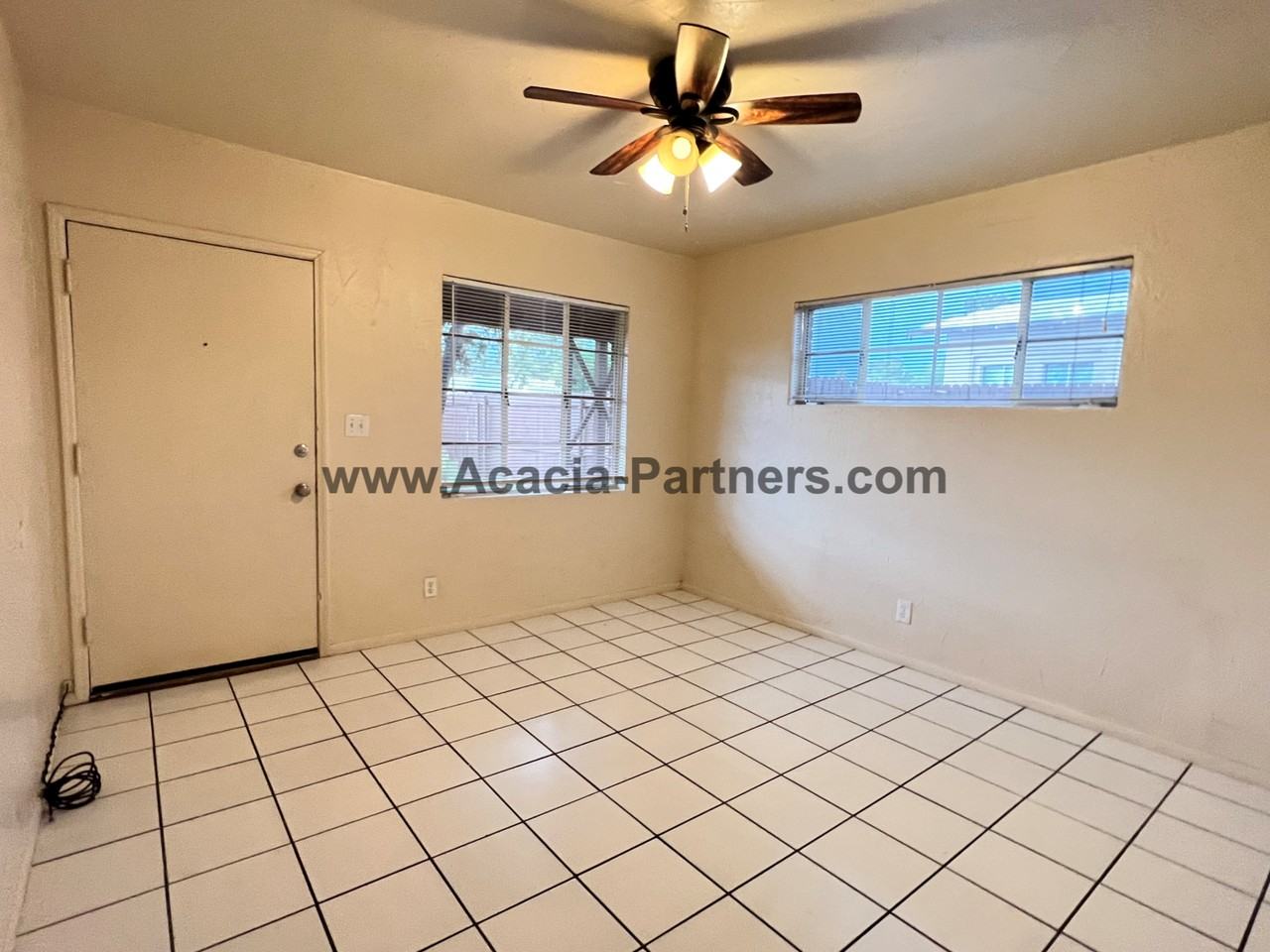 1412 N Euclid Ave - Photo 3 of 10