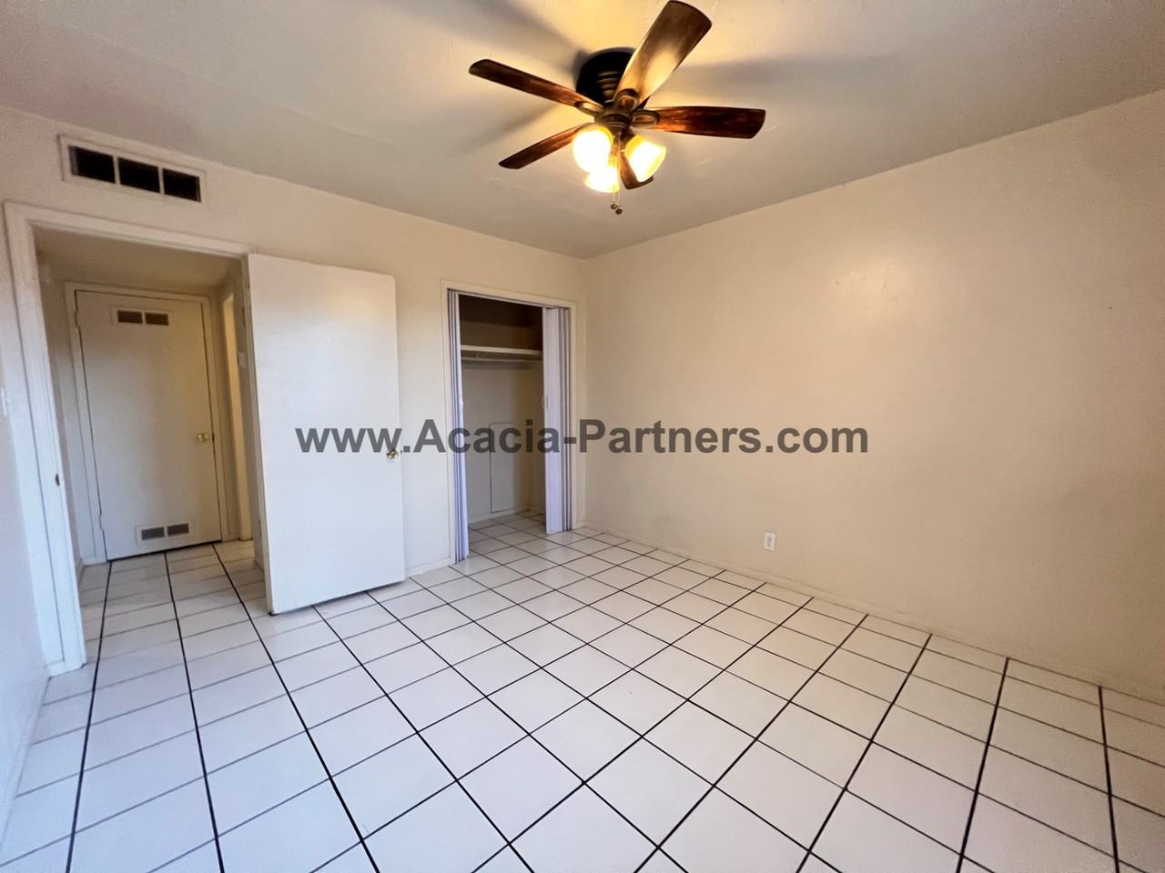 1412 N Euclid Ave - Photo 6 of 10