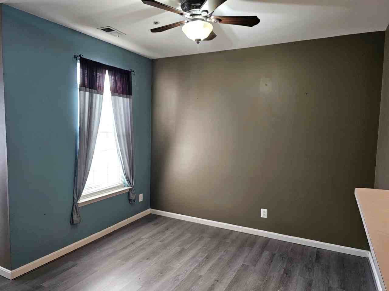 227 Garrison Way - Photo 2 of 20