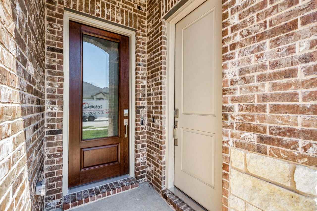 8129 Lindheimer Ln - Photo 2 of 11