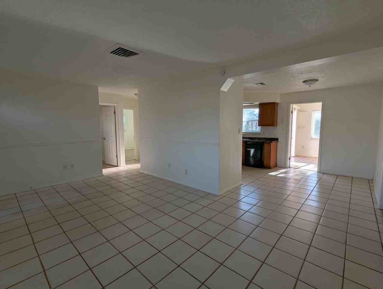 9310 Whitman Ln - Photo 3 of 16