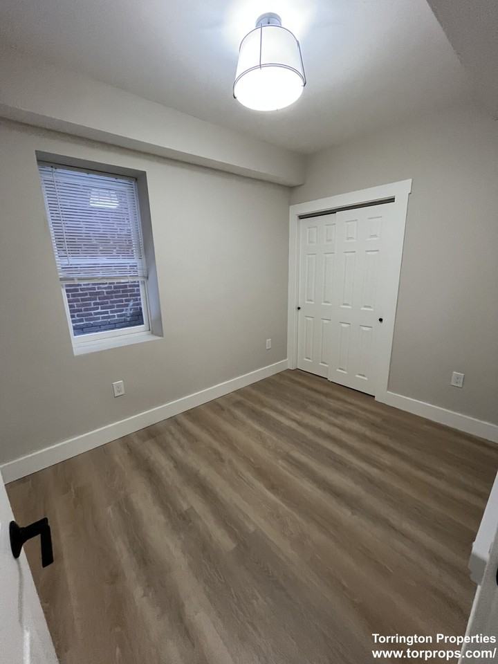 17 M St #B - Photo 7 of 13