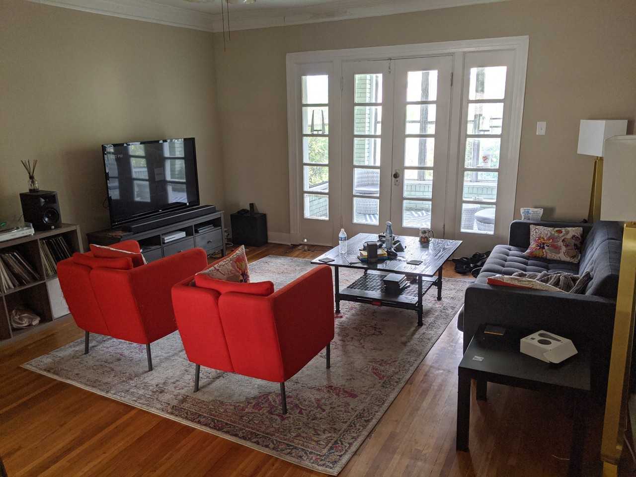 1751 Poplar Ave #A - Photo 3 of 15