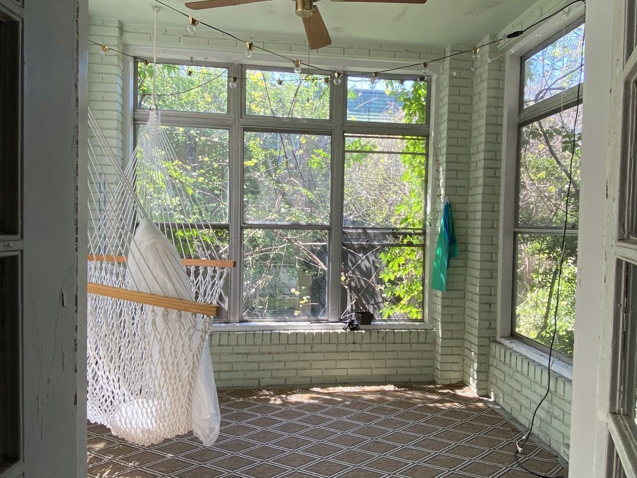 1751 Poplar Ave #A - Photo 5 of 15