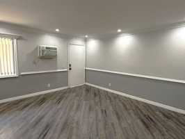 featured image of 11722 Saticoy St