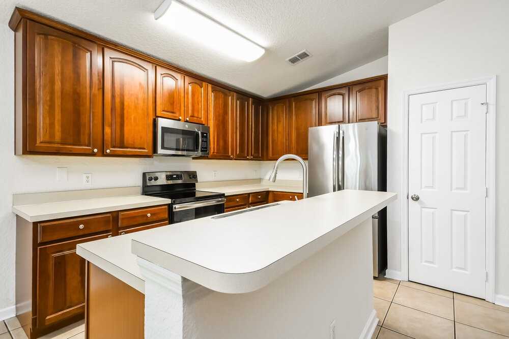 2258 Meadow Oak Cir - Photo 6 of 16