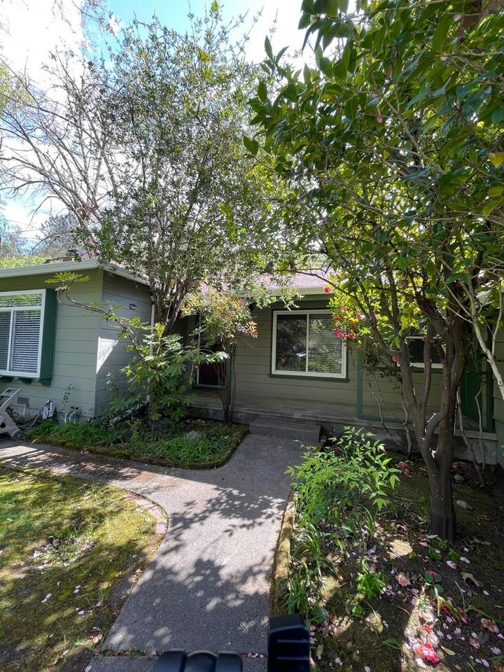 2561 Olympic Blvd - Photo 2 of 48