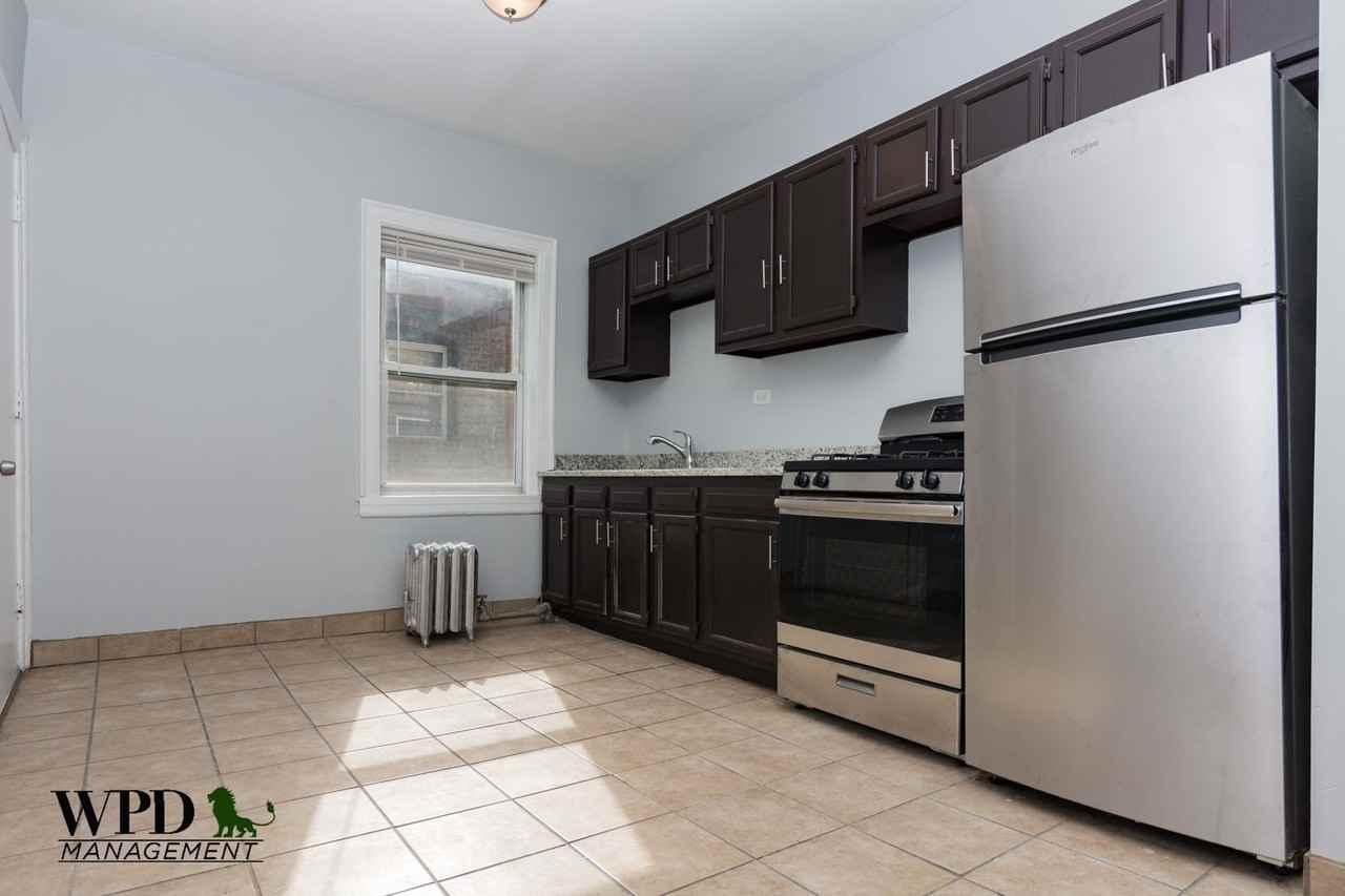 6748 S. Crandon Ave - Photo 2 of 18