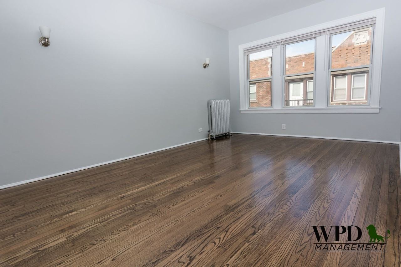 6748 S. Crandon Ave - Photo 5 of 18