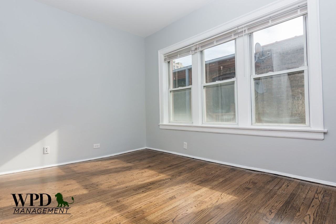 6748 S. Crandon Ave - Photo 7 of 18