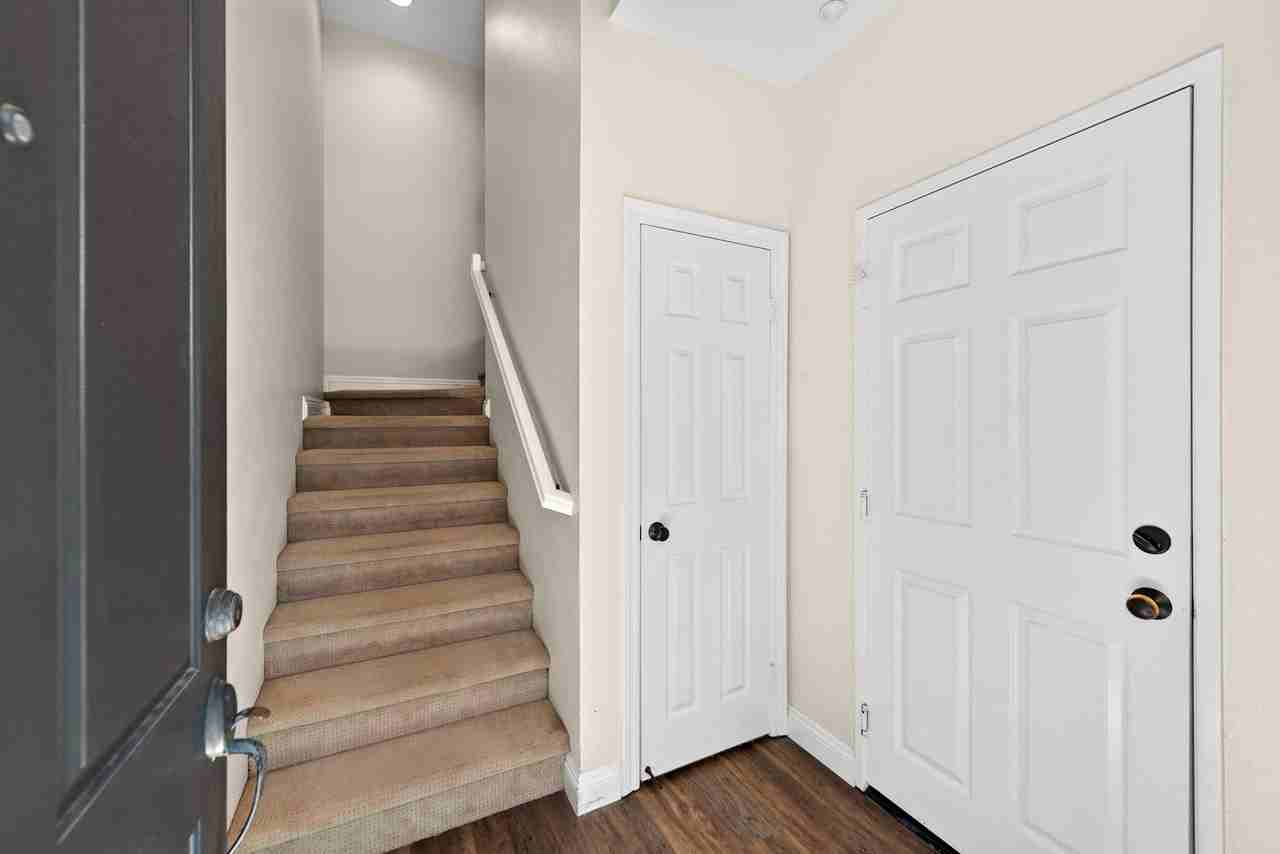 38 Paseo Luna - Photo 3 of 15