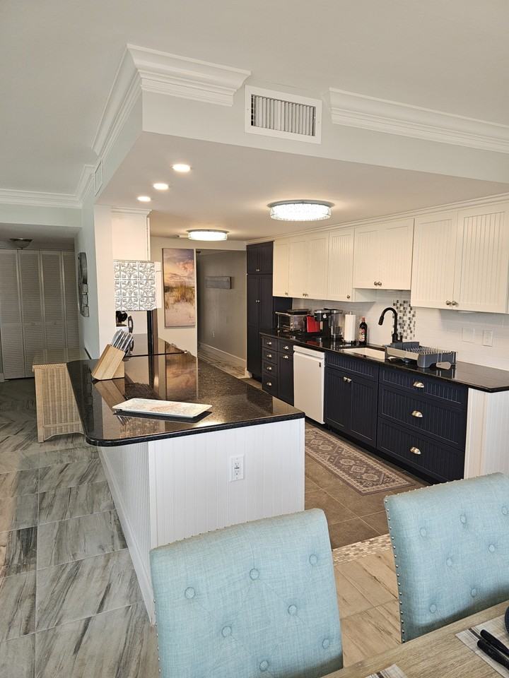 1930 Gulf Shore Boulevard North #D102 - Photo 5 of 21