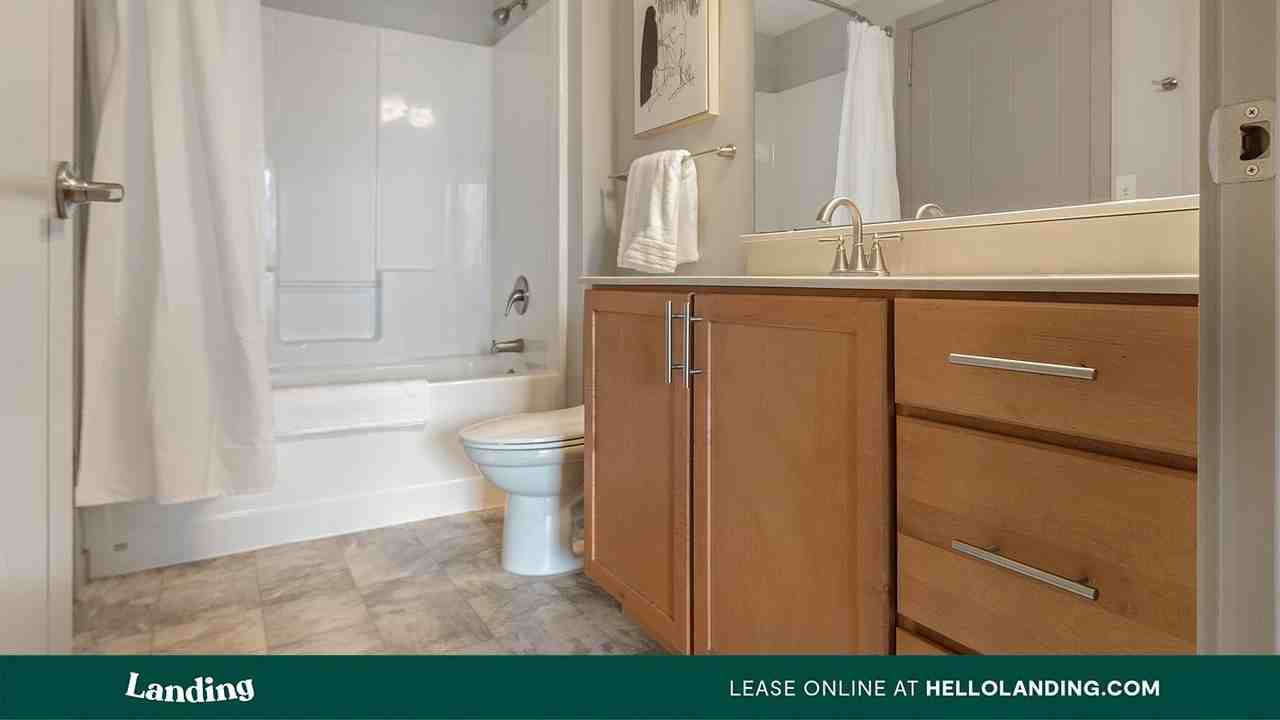 5800 Highlands Plaza Dr - Photo 7 of 50