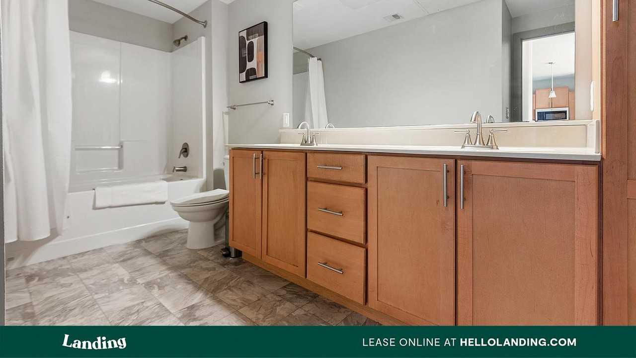 5800 Highlands Plaza Dr - Photo 6 of 50