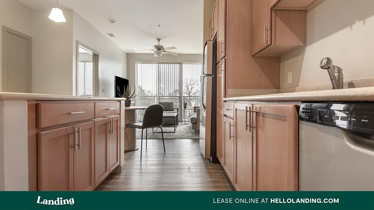 5800 Highlands Plaza Dr - Photo 3 of 50