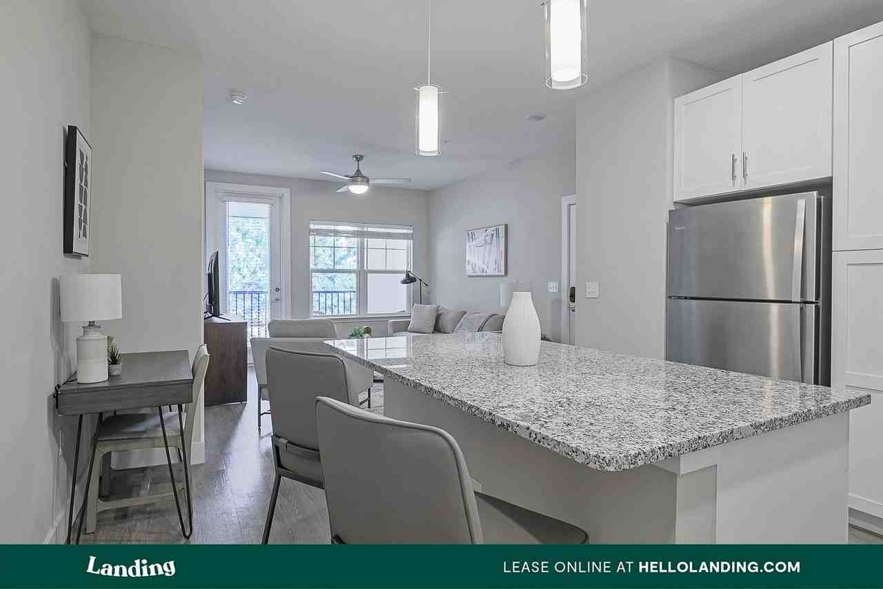 3060 Southcreek Blvd - Photo 5 of 50