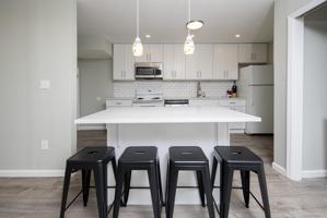 featured image of 904 Peoples Ave