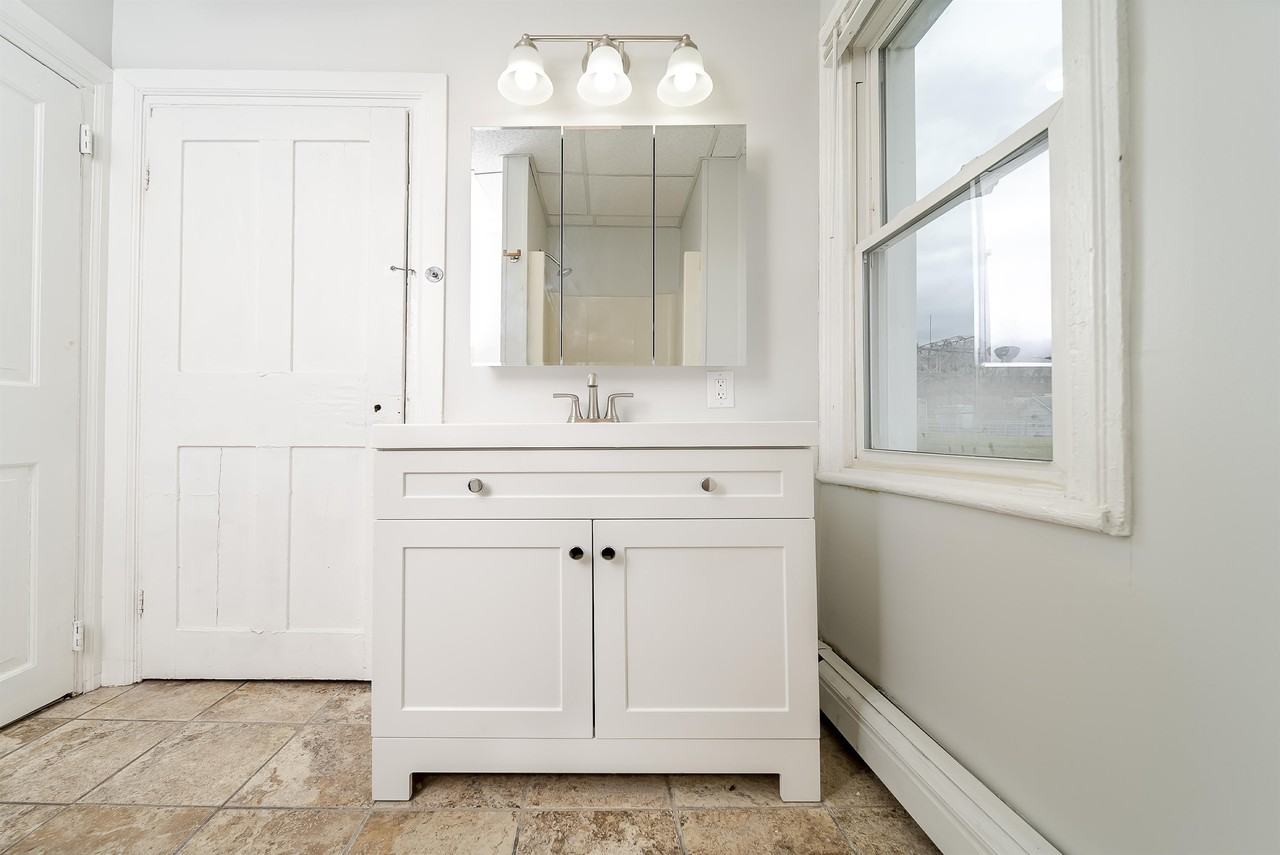 71 Sf - Photo 4 of 35