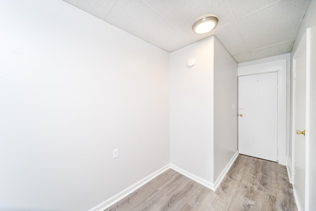 71 Sf - Photo 5 of 35