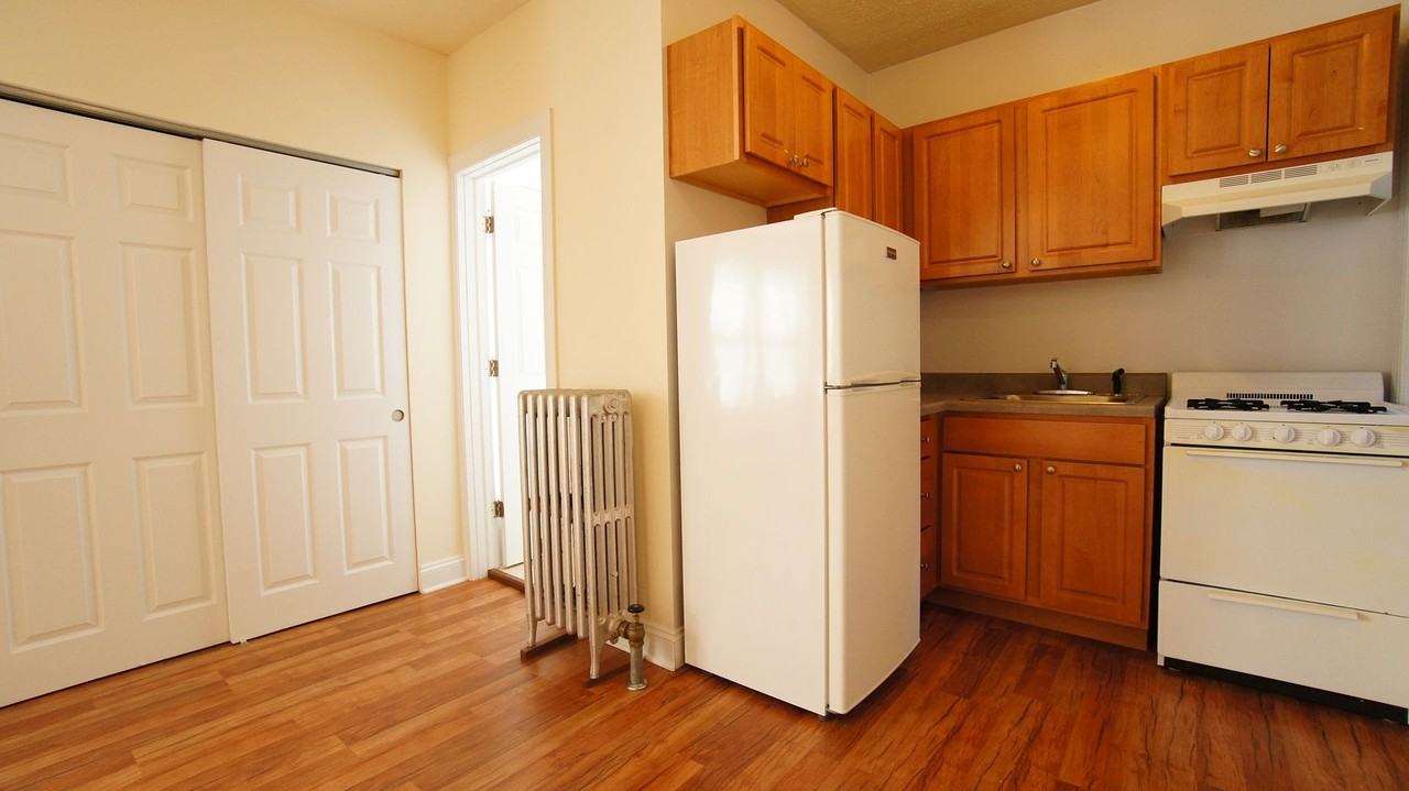 1742 Humboldt LLC - Photo 3 of 5