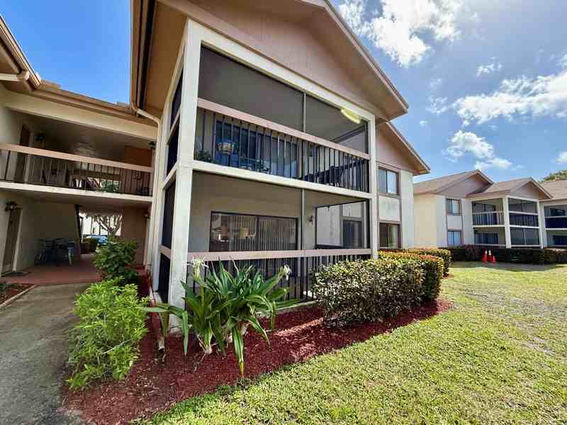 744 Nw Fork Rd #744 - Photo 2 of 28