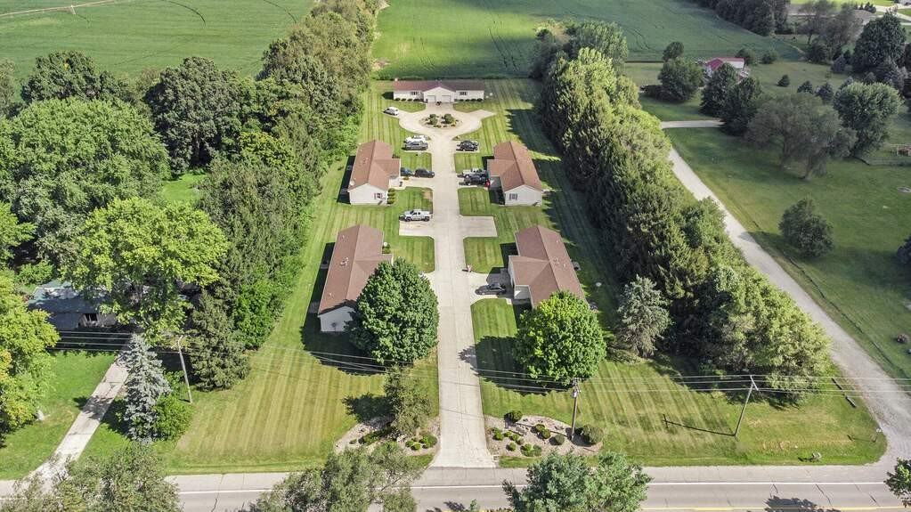 20494 M205 #4 - Photo 2 of 17