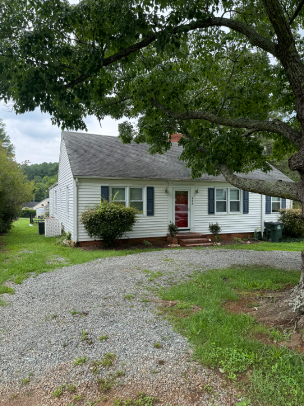 400 4th St - Photo 2 of 20