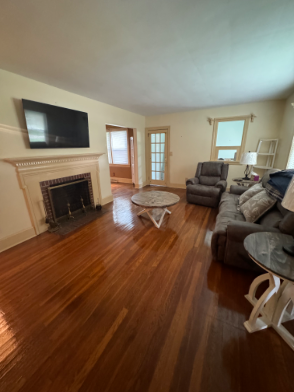 400 4th St - Photo 3 of 20